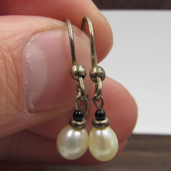 Jewelry - Genuine White Pearl Dangle Earrings Vintage